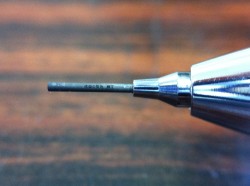 シャーペン芯へのマーキング